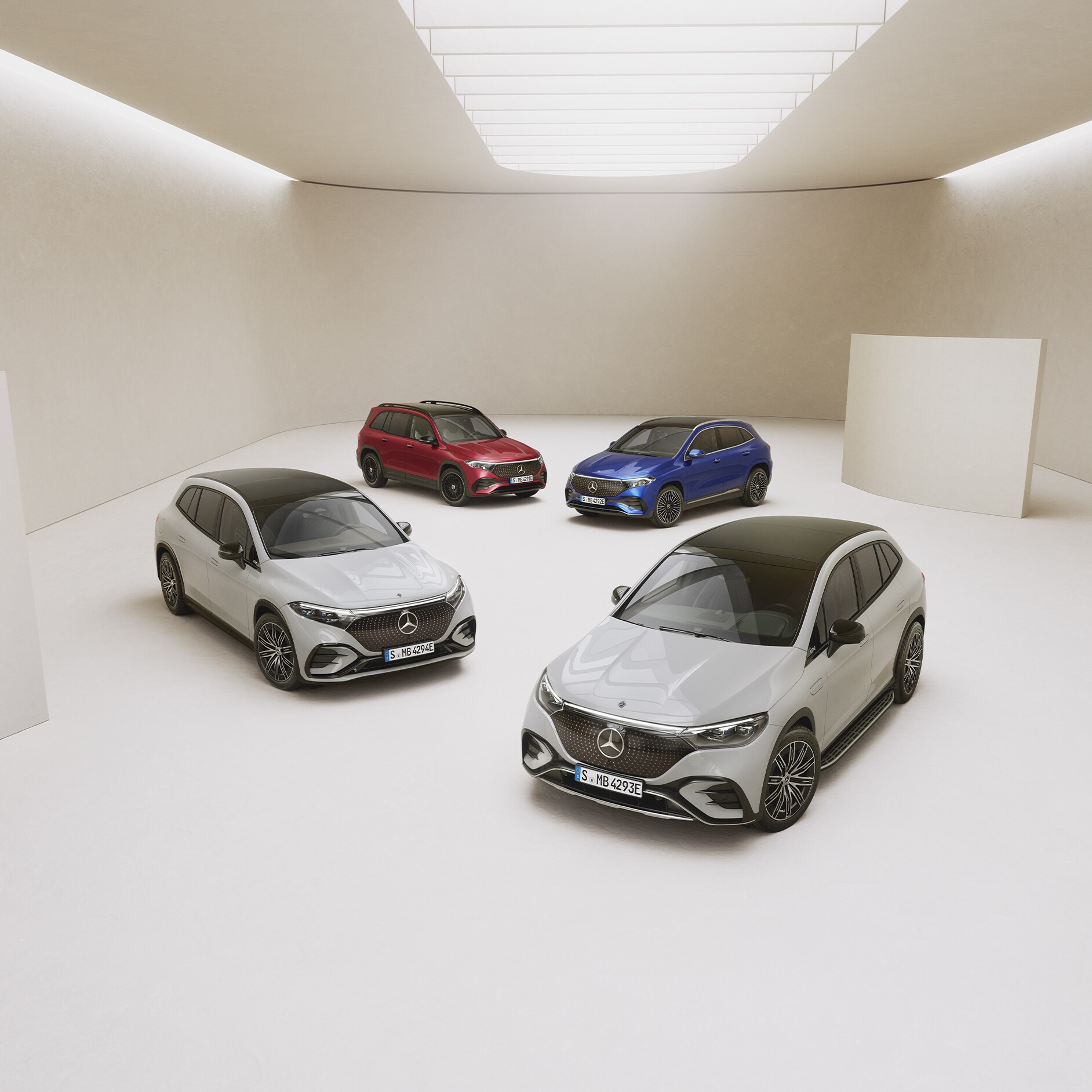 Eine Gruppe von Mercedes-Benz Modellen. Eine Gruppe von Mercedes-Benz Modellen.