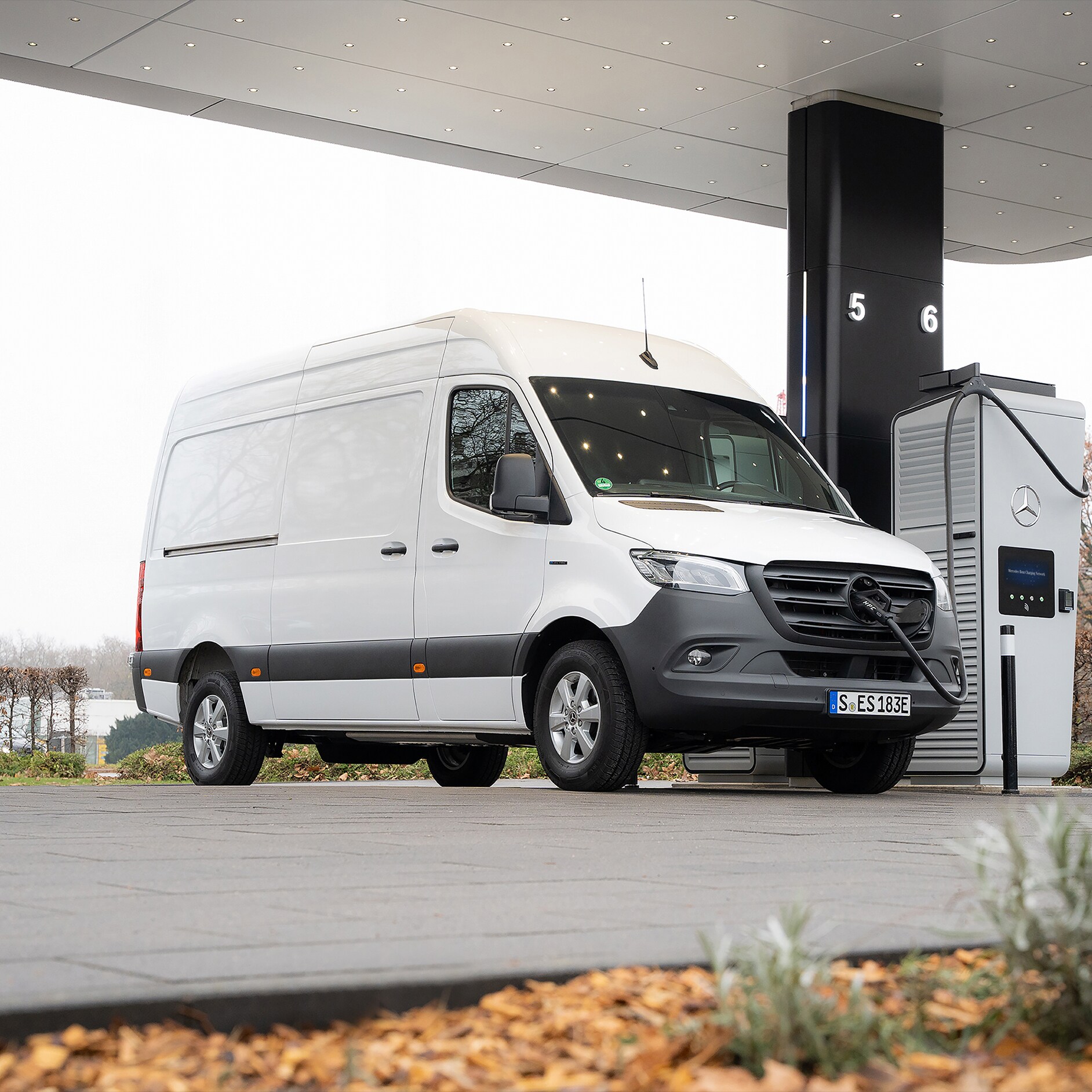 Öffentliches Laden | Laden | Mercedes-Benz Vans Laden unterwegs mit MB.CHARGE Public.